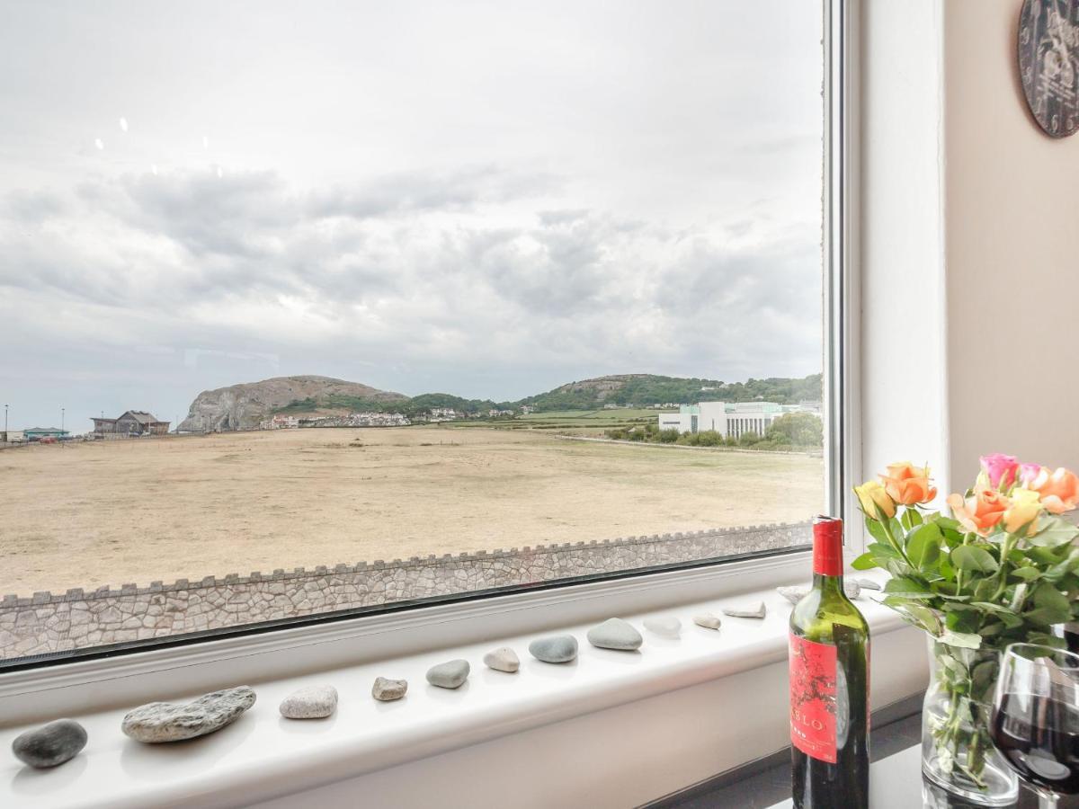 Little Orme View Apartment ลันดิดโน ภายนอก รูปภาพ
