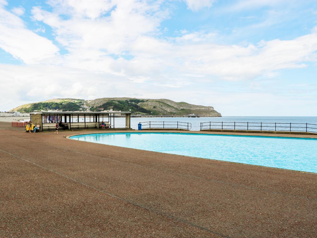 Little Orme View Apartment ลันดิดโน ภายนอก รูปภาพ